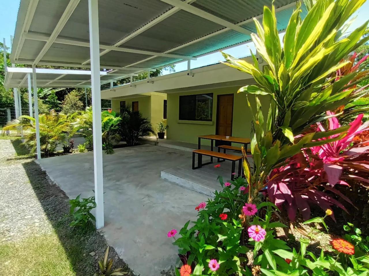 Serenity Houses Cahuita Kültér fotó